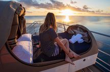 2-Day Great Barrier Reef: Reefsleep Experience