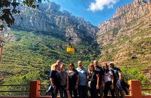 Sagrada Familia & Montserrat Small Group Tour with Hotel pick-up