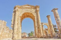 Southern Lebanon Day Trip: Exploring Sidon, Maghdouche and Tyre