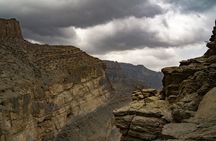 Oman Grand Canyon, Jebel Shams & Nizwa Full Day Tour