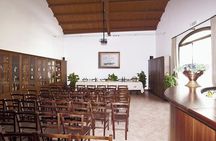 Historic winery visit with food and wine tasting in Marsala