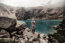 Trekking to Laguna 69