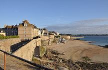 Private 2-hour Walking Tour of Saint Malo with private official tour guide