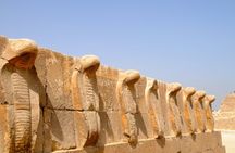 Giza, Sakkara and Dahshour Pyramids Private Tour with lunch