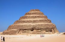 Giza, Sakkara and Dahshour Pyramids Private Tour with lunch