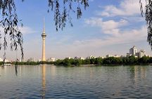 Half Day Tour: Summer Palace, Yuyuantan Park with CCTV Tower Dinning Experience