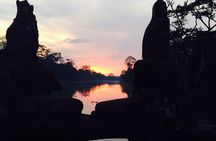A Day Trip Angkor Wat Temples With Sunrise by English Speaking Tour Guide 