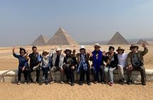 Pyramids of Giza and Great Sphinx Half-Day Private Tour