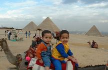 Full-Day Private Tour to Pyramids of Giza and Egyptian Museum
