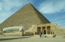 Full-Day Private Tour of Pyramids of Giza, Sakkara and Dahshur