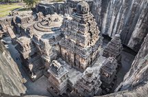 Day Trip to Ellora Caves & Daulatabad Fort (Guided Tour by Car from Aurangabad)