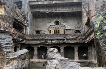 Day Trip to Ellora Caves & Daulatabad Fort (Guided Tour by Car from Aurangabad)