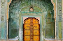 Private Jaipur Tour for Solo Female Traveler with Female Guide 