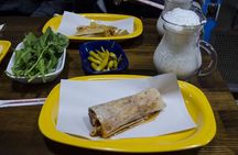 Istanbul Street Food Tour: Bosphorus ferry, Kadıköy and Moda
