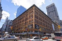 Private 4-hour City Tour of Toronto with driver and guide - Hotel pick up