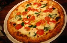 Private tour of Pizza Invention in Naples & cooking it with a local