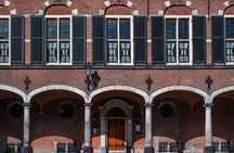 Explore the Instaworthy Spots of The Hague with a Local