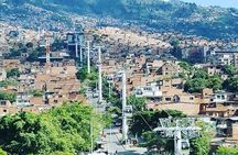 Comuna 13 Graffiti Tour with Metrocable