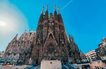 Touristic highlights of Barcelona on a Private half day tour with a local
