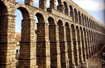 Segovia and Spanish Versailles Full-Day Tour with Wine Tasting