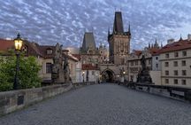 Semi Private Experience of Old Town, Charles Bridge and Prague Castle with local