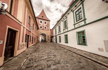 Explore Cesky Krumlov in 60 minutes with a Local
