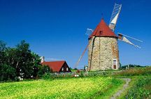 Charlevoix, Canyon St-Anne and Whale Watching 2 Days Tour