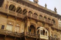 Ramnagar Fort and Museum Tour in Varanasi