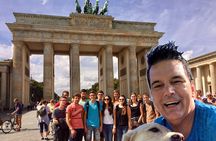 Private Taxi Tour City East & West History and Architecture 3-4h