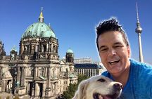 Private Taxi Tour of City East History and Architecture 2-3h