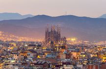 Sagrada Familia Monolingual Tour with Skip the Line Ticket 
