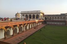 4-Days Golden Triangle Tour {Taj Mahal at Sunrise}