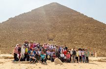 Private Half Day Tour to Pyramids of Giza and Sphinx & Lunch