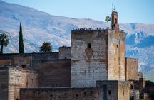 Alhambra Skip-the-Line with Albaicin and Sacromonte by eBike