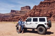 Canyonlands National Park Backcountry 4x4 Adventure from Moab