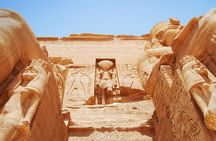 Dahabiya Nile Cruise from Luxor to Aswan w/ Private Sightseeing