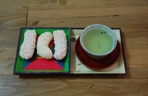 Korean Tea Ceremony and Kimchi Making Cultural Experience in Seoul
