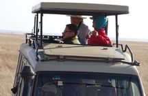 3 Days Maasai Mara Small Group Safari in a 4 x4 Land Cruiser Jeep