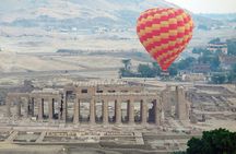  Hot air balloon ride at Luxor