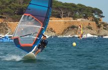 Costa Brava: 2-hours Windsurfing session 