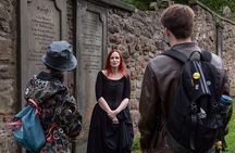 Haunted Vaults and Graveyard Walking Tour in Edinburgh