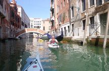 2 Hour Venice Canal Kayak Tour - Premium experience by day