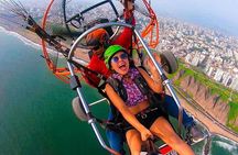 Paragliding in Lima - Costa Verde