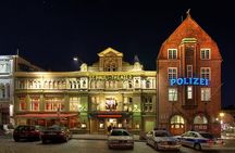 Hamburg Reeperbahn Tour with a Guide