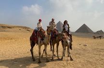 Full Day Pyramids of Giza & Sphinx & The Egyptian Museum With Lunch Included