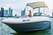 Private 4 hour Boat Rental with Captain in Fort Lauderdale!