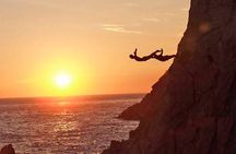 Cliff Diver Show and Dinner in Acapulco