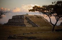 Day Trip to Xochicalco Ruins and Hacienda Vista Hermosa from Acapulco