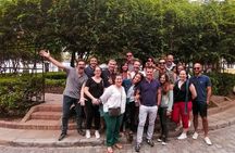 Private personalized Seville street tour of 2.5 hours