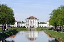 Munich: Castle Nymphenburg VIP-Tour with ticket
